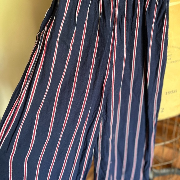 Universal thread romper size medium red, white and blue - Picture 12 of 12